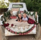 kids in a Christmas Photo